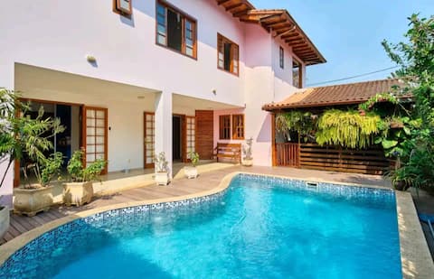 Airbnb em destaque: Casa Beija Flor em Paraty