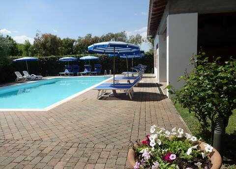 Agriturismo Pinzale, with pool and nice living room