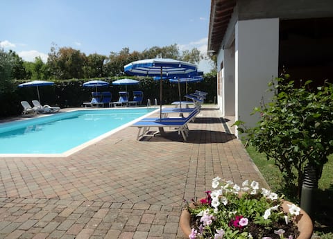 Agriturismo Pinzale, with pool and nice living room