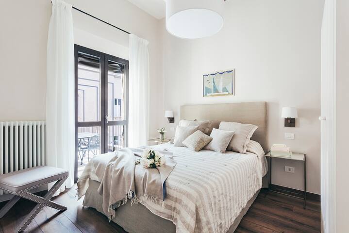 Bright three-room apt. with big Private Terrace gallery image 2