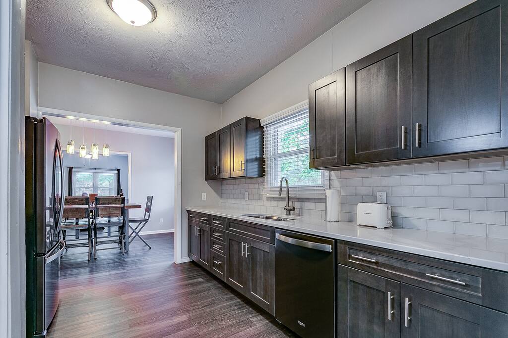 New Fully Equipped Kitchen
