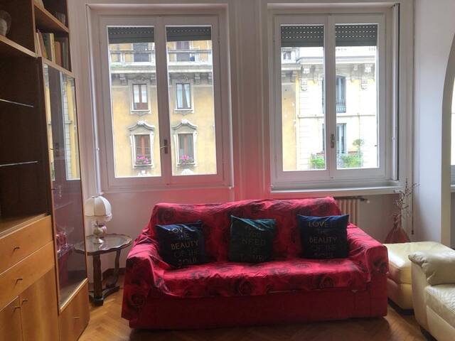 “LaVie est belle” in Milano PortaVenezia B.Aires! gallery image 2