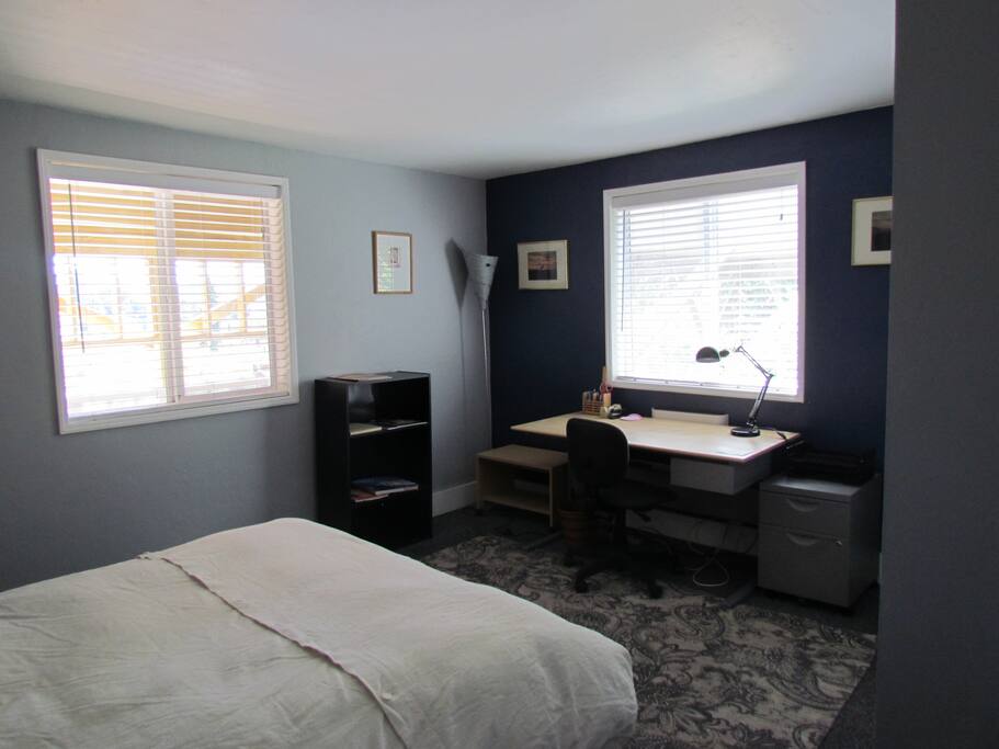 Bedroom/2