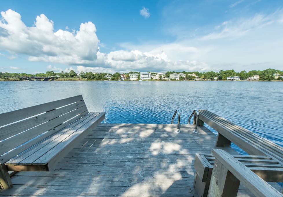 Beautiful Lake at Paddledown!