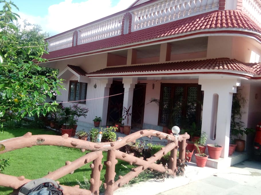 Side view veranda(ground floor).