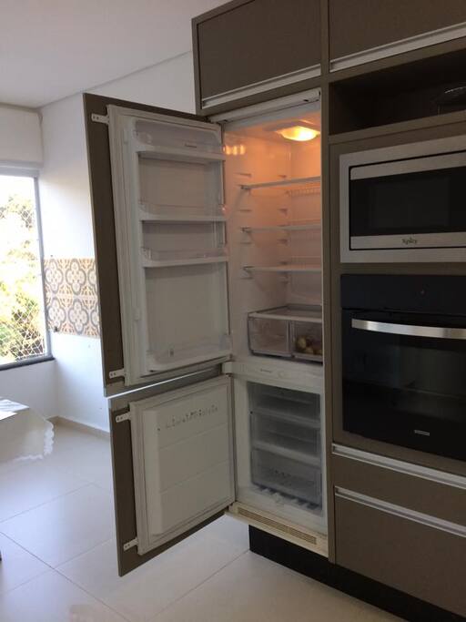 Refrigerador embutido