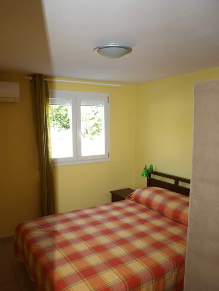 Spavaća soba 1 s klima-uređajem