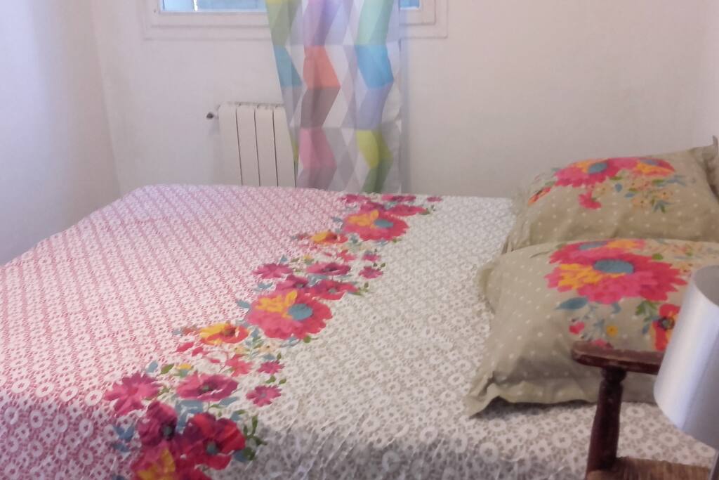 Chambre 1 - 1 lit double (cliquer pour agrandir)