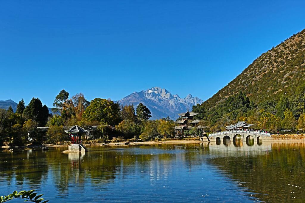 周边景点-黑龙潭