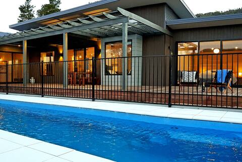 Christina's Luxury Retreat