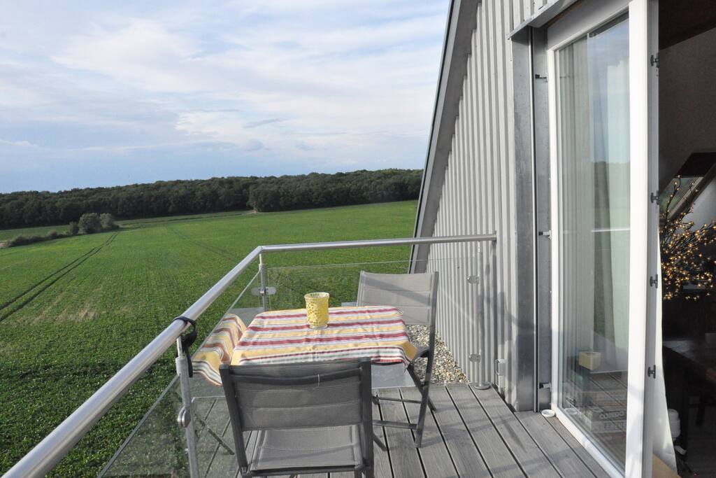 Eigener Balkon direkt am Zimmer