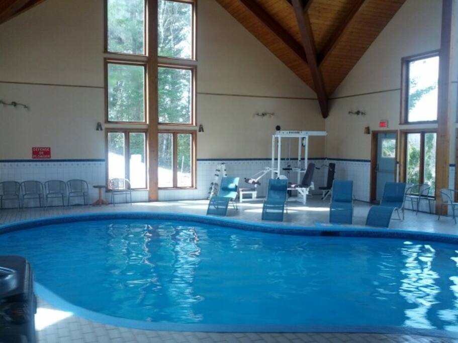 Piscine intérieure, chauffée