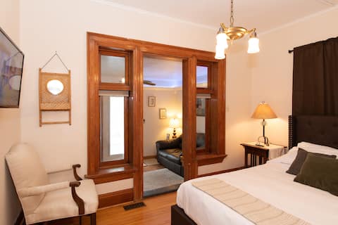 Centrally Located Retreat 0.2 Miles from Downtown!