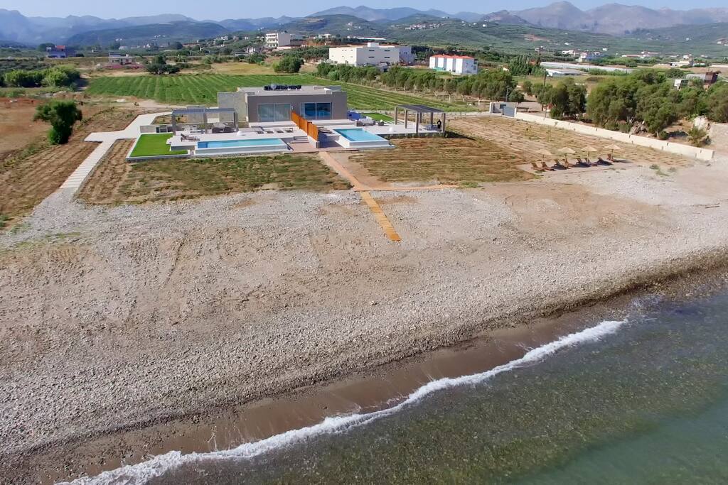 Estate overview from the sea