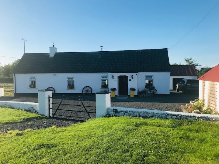 Toddys Cottage, Studio & Stables Cottages for Rent in Cavan, County