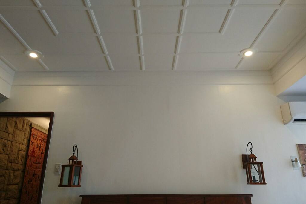 Classic ceiling
