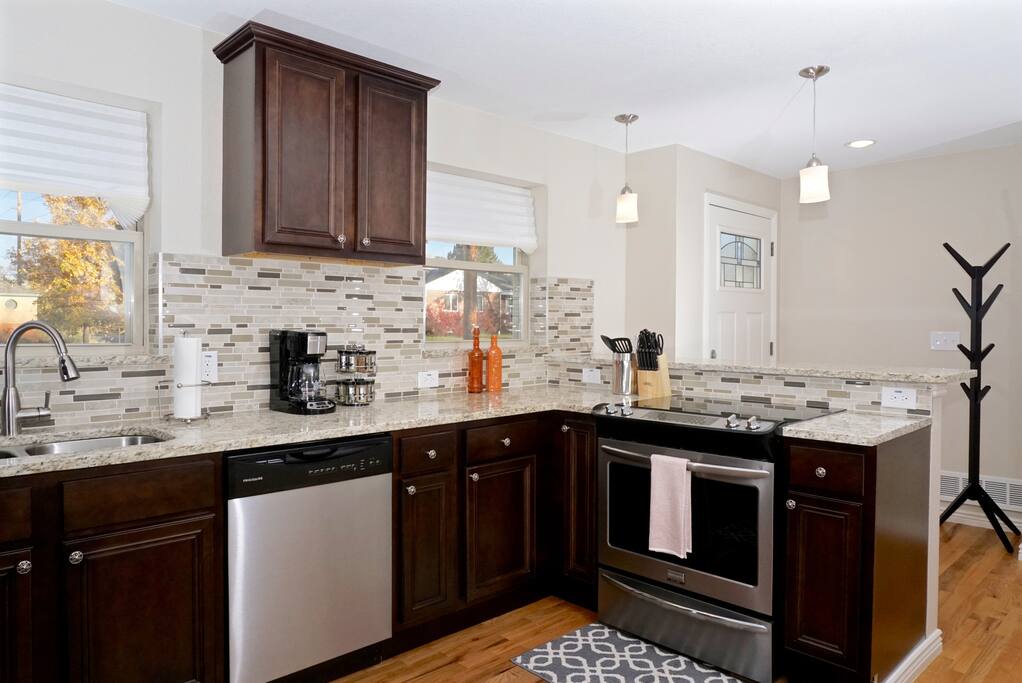 Fully updated kitchen!