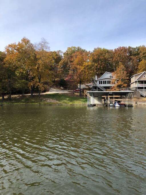 Come see the fall leaves!