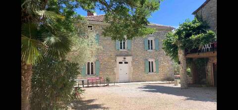 Gîte "Le Mas" Mas les Teyssiers-piscine-15 pers