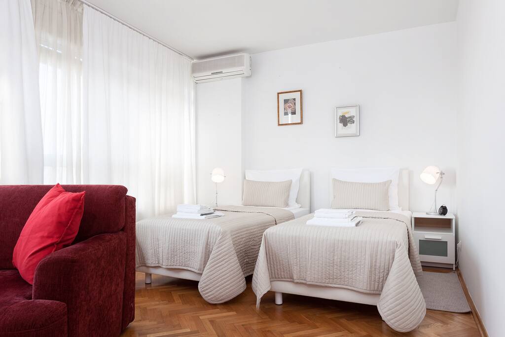 two confortable beds 80x200