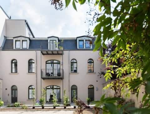 Top Airbnb: GREAT LOCATION **** charming, stylish and well-maintained in Plagwitz