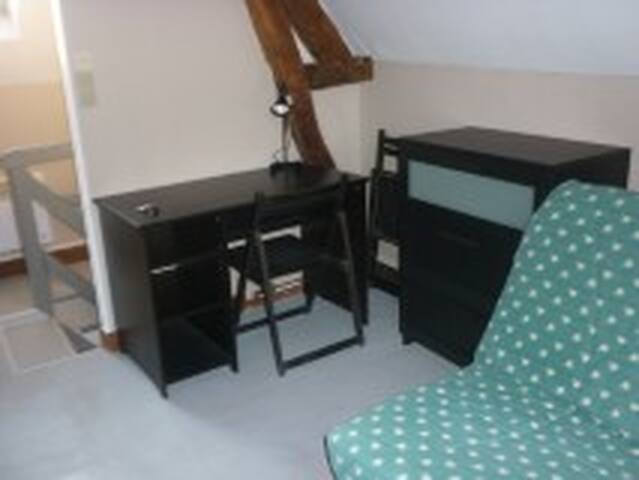 studio en centre ville, 3ème étage