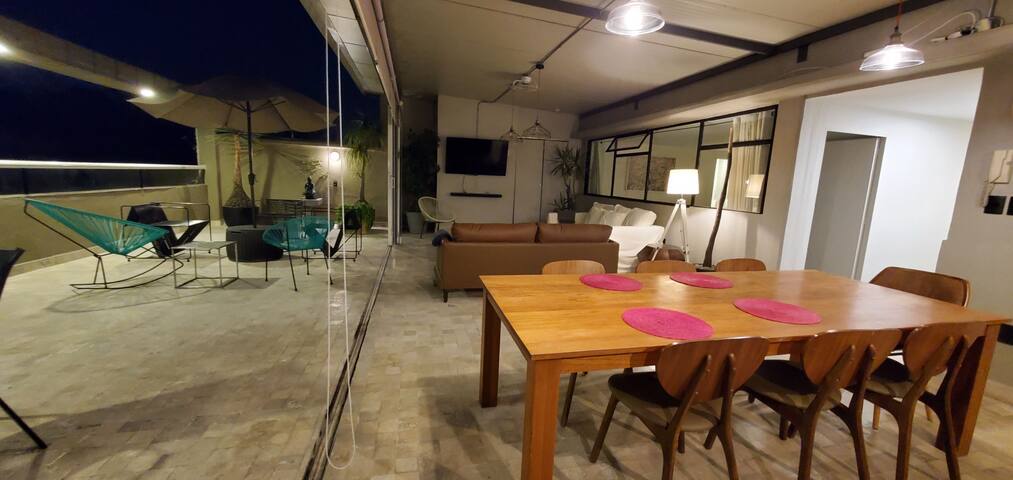 3 Flats. PH, 401, 402 gallery image 4