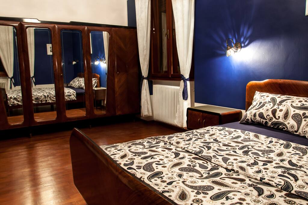 Room 1