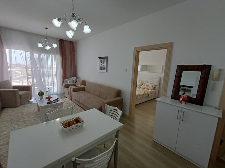 8. Luxury 1+1 beachfront apartment in Caesar Resort Serviced