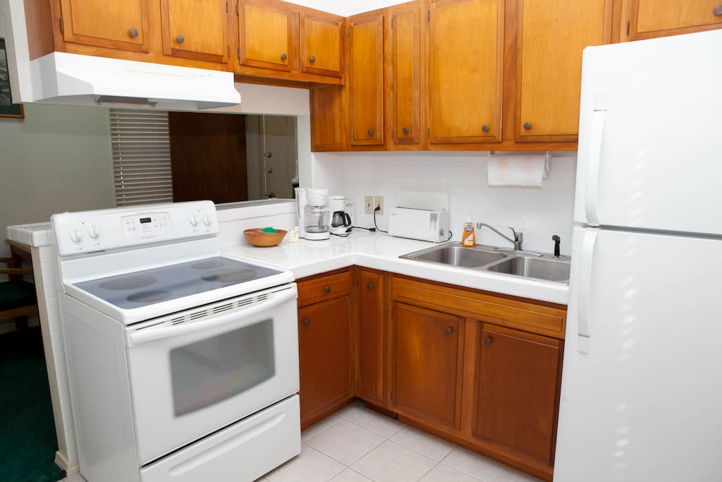 Full Size Kitchen