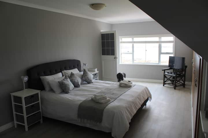 ห้องนอนหลัก 