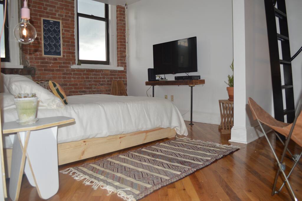 TV with premium cable