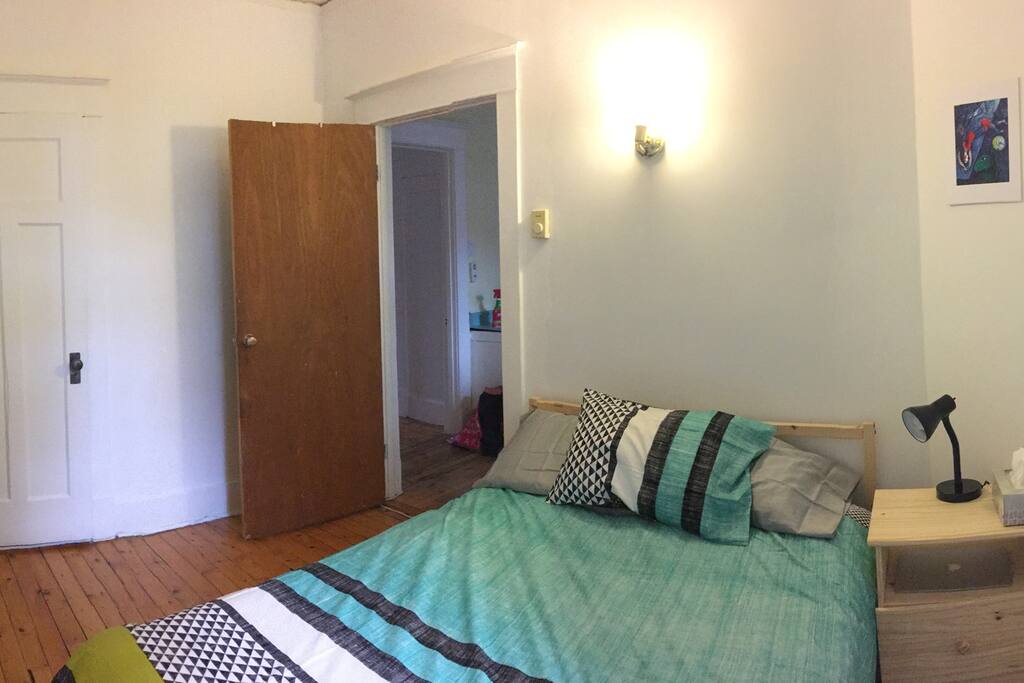 Private room in bright shared apartment