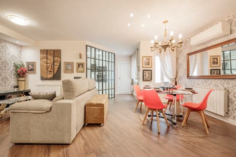 Plaza España - City Center Apartment