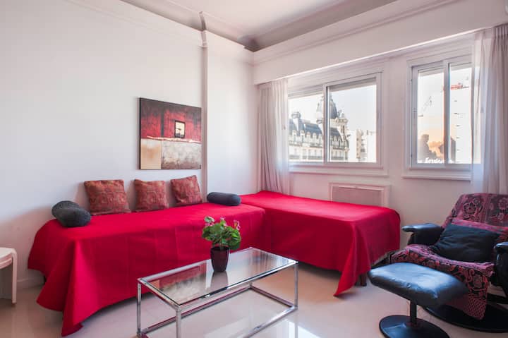 "Corrientes l" Luz y Ubicación -SuperHost