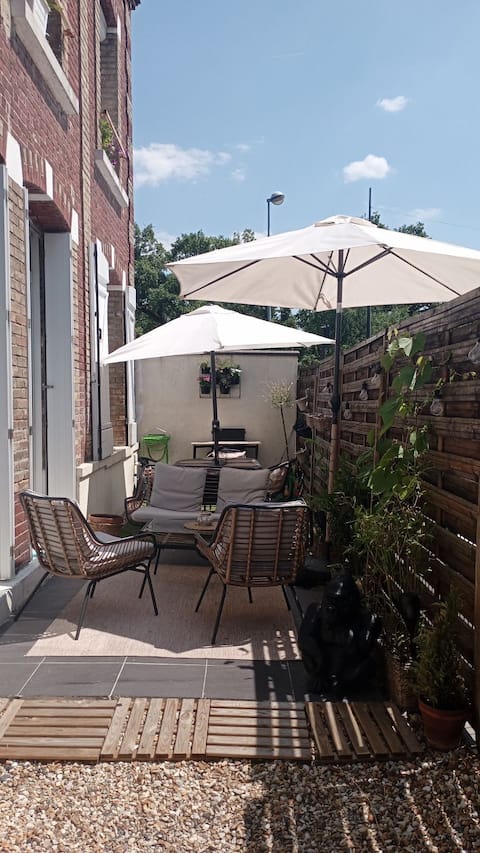 slice of heaven near forest and RER.