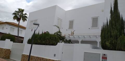 Casa los Frasquitos. Beachfrontfront