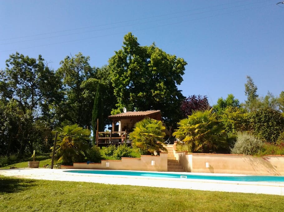 piscine sécurisée avec alarme