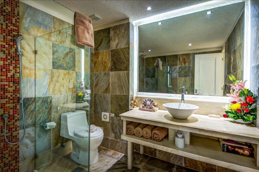 Spacious bathroom