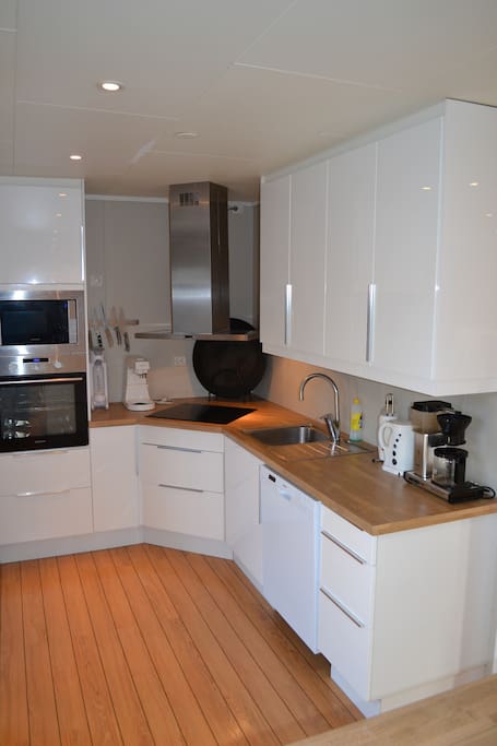 Well-equipped kitchen with everything you need