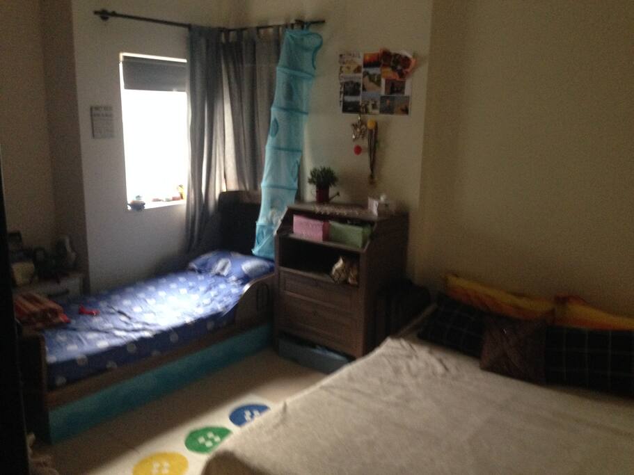 the other single bed