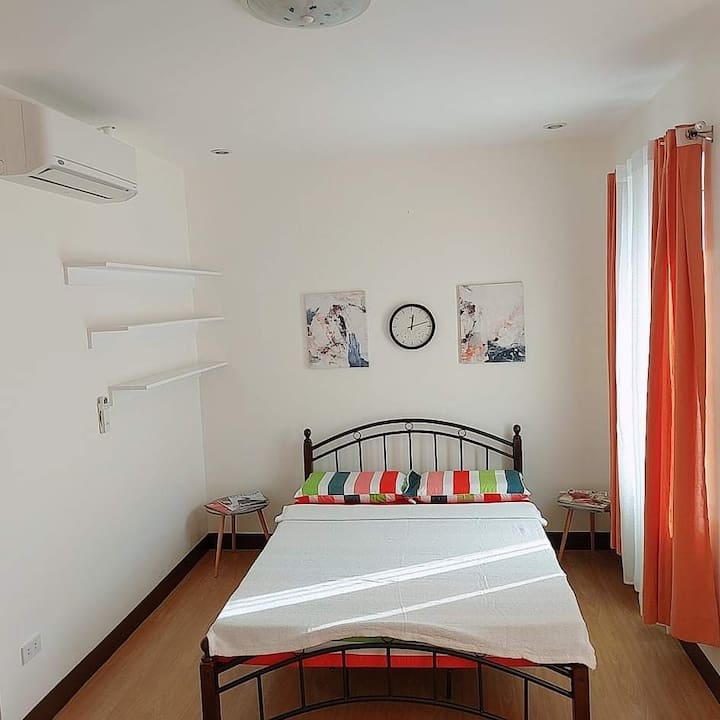 غرفة النوم الرئيسية