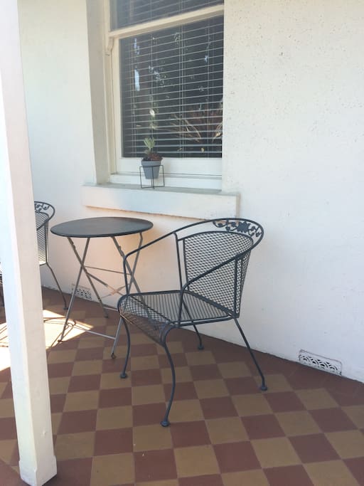 Front entry seating area