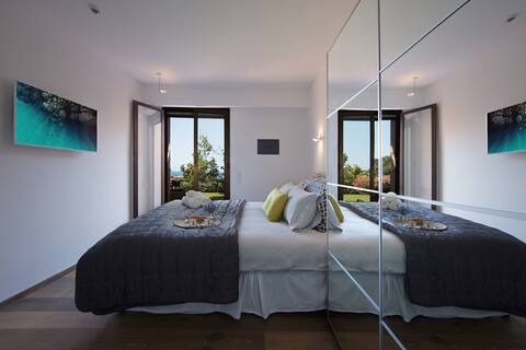Monaco Country Park pool apartment close to beach