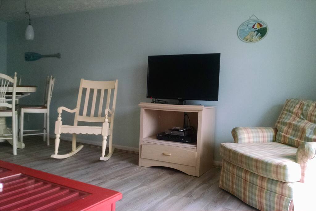 Cable TV, Wifi included