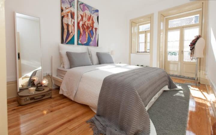 *alebo Quarto Cinza*