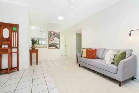 Top performing Airbnb: Amazing Beach Sunsets Nightcliff Foreshore in Northern Territory