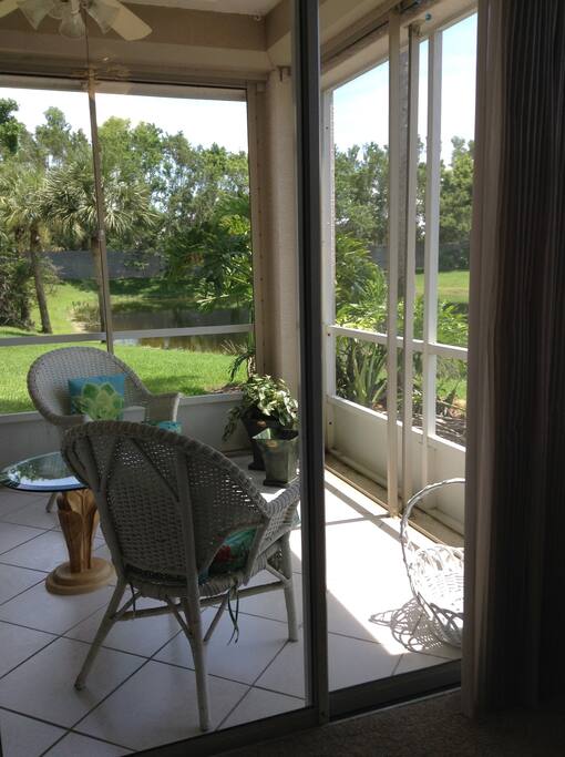Lanai with view to Lake