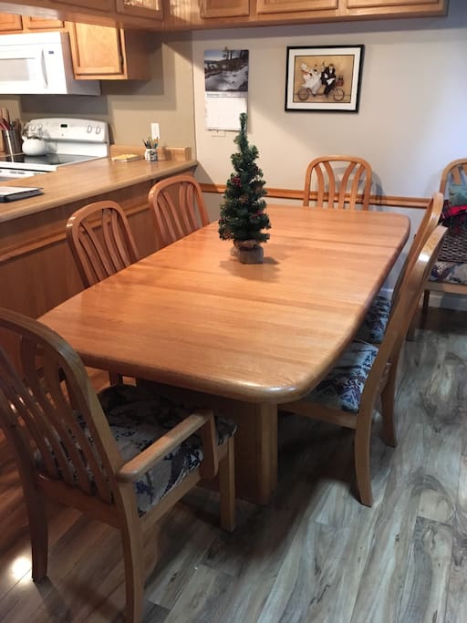Dining room.