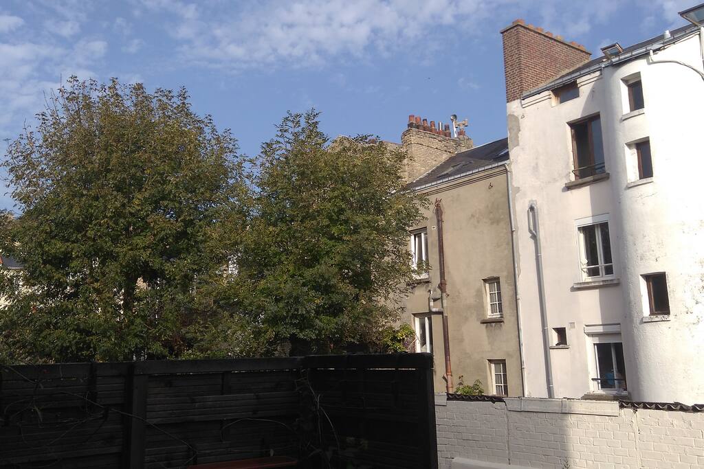 Vue de la terrasse extérieure.